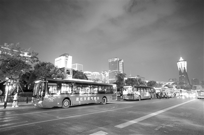 ed0385a9-d2bd-44be-ad3e-0f65bf682316.jpg