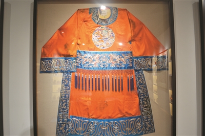 《延禧攻略》里的高贵妃把戏服捧在心尖上爱 杭州有位开戏服博物馆的“戏痴”王胜红