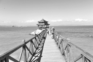 杭州飞三亚机票一票难求 亚龙湾客房价格已经翻倍