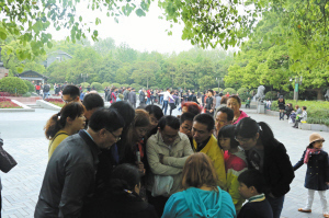 杭州六公园：当英语角遇上广场舞