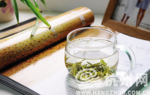 西湖龙井茶再现商标之争 哪个才是真的“狮峰”? 西湖龙井茶再现商标之争 哪个才是真的“狮峰”?