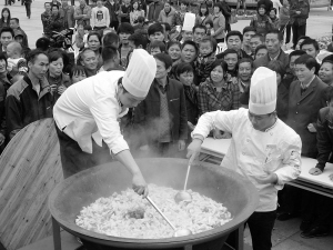 想亲口尝尝《舌尖2》中的美味春笋吗？ 2014中国·临安“百笋宴”美食节周四开幕