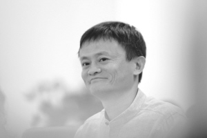 马云：绿城的学校和医院我们来接跑十年 至于绿城足球则还在考虑中