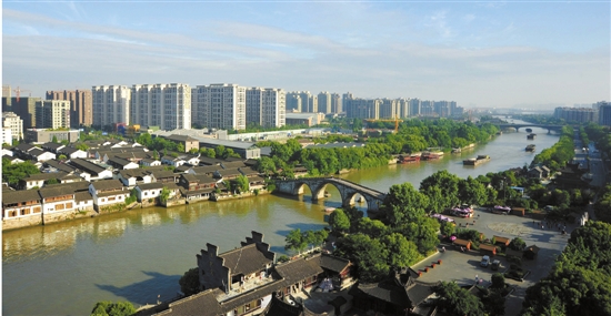 大运河杭州拱宸桥段。 