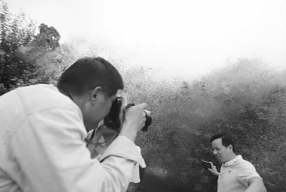 今起阵雨不断 周日前最高气温27℃-28℃