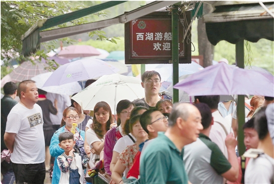 15年来最凉快的一个夏天给西湖带来了“凉夏经济”