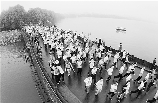 昨天朋友圈被杭马“刷屏” 杭州的美丽和活力让人自豪