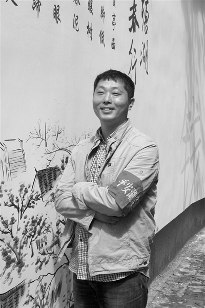 “武林大妈”和谁一起守护杭州平安?50万峰会“红袖章”里有你有我有他…… “武林大妈”和谁一起守护杭州平安?50万峰会“红袖章”里有你有我有他……