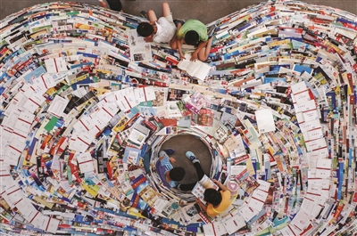 全球首座“垃圾场上的图书馆”昨天在杭州开放