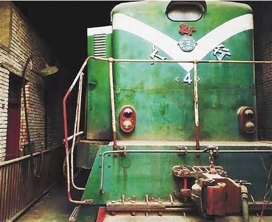     在匈牙利火车头之后，杭氧引入了石家庄“太行”柴油动力火车头，有380马力，可拖动20个车皮（火车的货用车厢）。“太行”机车要比匈牙利的高级很多，更容易操控。“太行”机车从上世纪80年代开始使用，直至工厂搬迁。