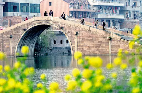 凌晨突发！杭州百年老欢喜永宁桥断裂，系文物保护单位