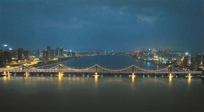 跨过城中那条江 40余座跨江大桥引领杭州现代化国际大都市协调发展