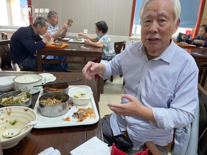 居民联合表扬，杭州这家宝藏老年食堂藏不住了：澳门威尼克斯人网站(图2)