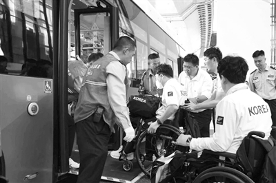 亚残运会赛事人员到达杭州后 怎么去亚残运村？无障碍交通班车正在等候大家的到来|bat365在线平台