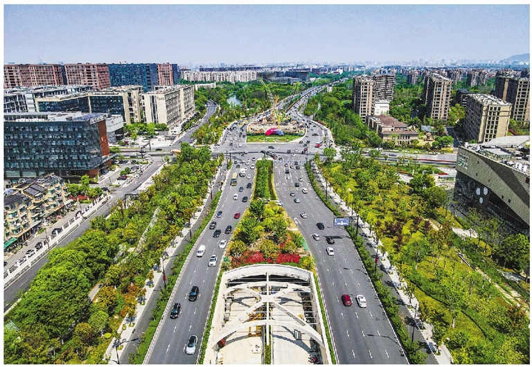 “越来越远，越来越近”综合立体交通路网打开杭州市域协调均衡发展大通道