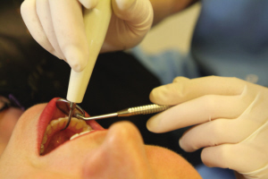 美国18岁音乐天才拔智齿不幸丧命 智齿拔不好会丧命？