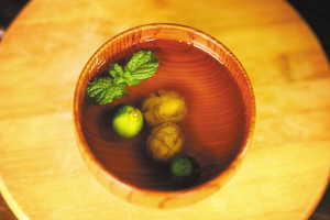 酸梅汤 青梅露 茶布其诺 雪山西瓜汁 达人教你自制今夏当红冰饮