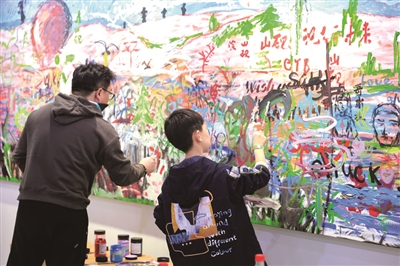 H’art杭州艺术周开展第二日 比昨天天气还热的是对艺术的热情