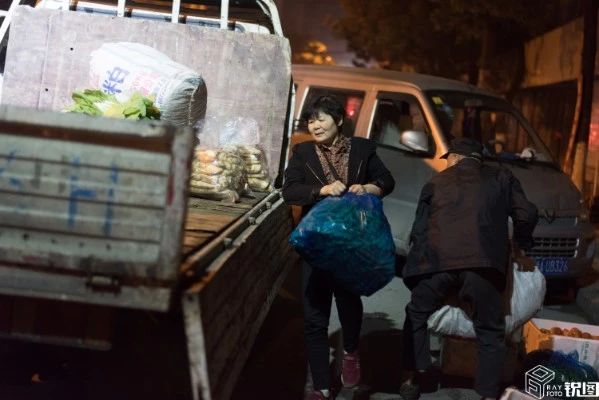 徐芳芳,蔬菜,杭州,白血病,吴奕轩,卖菜奶奶 徐芳芳,蔬菜,杭州,白血病,吴奕轩,卖菜奶奶